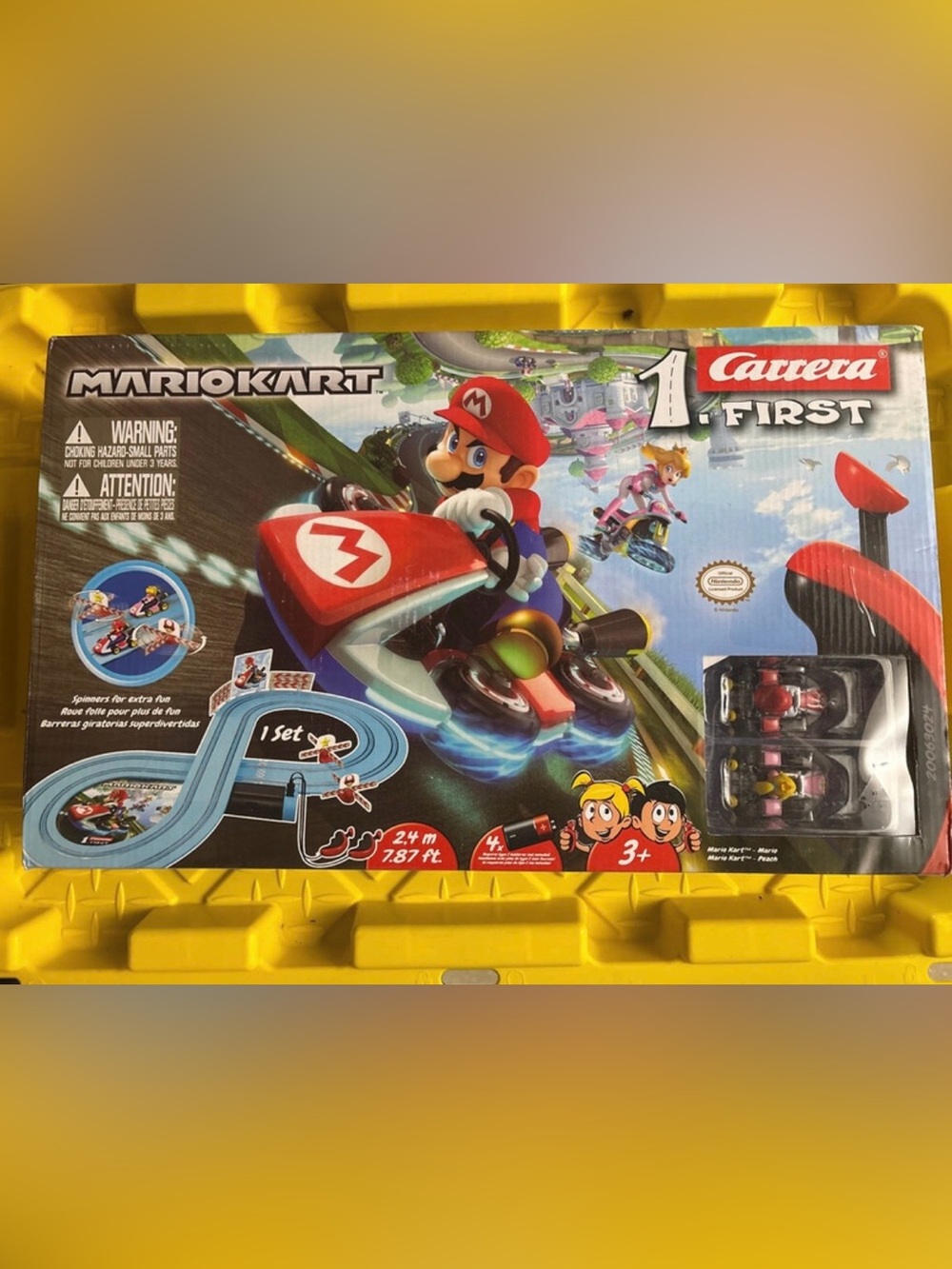 Carrera Mario Kart Racing Set – Red, Blue, Yellow
